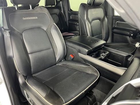 Used 2022 RAM 1500 Laramie w/ Sport Appearance Package AWD/4WD image 41
