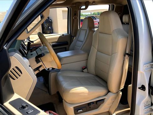 Used 2008 Ford F250 Lariat AWD/4WD image 7
