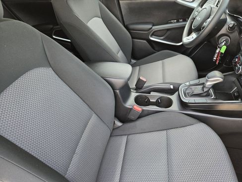 Certified 2025 Kia Soul LX FWD image 19