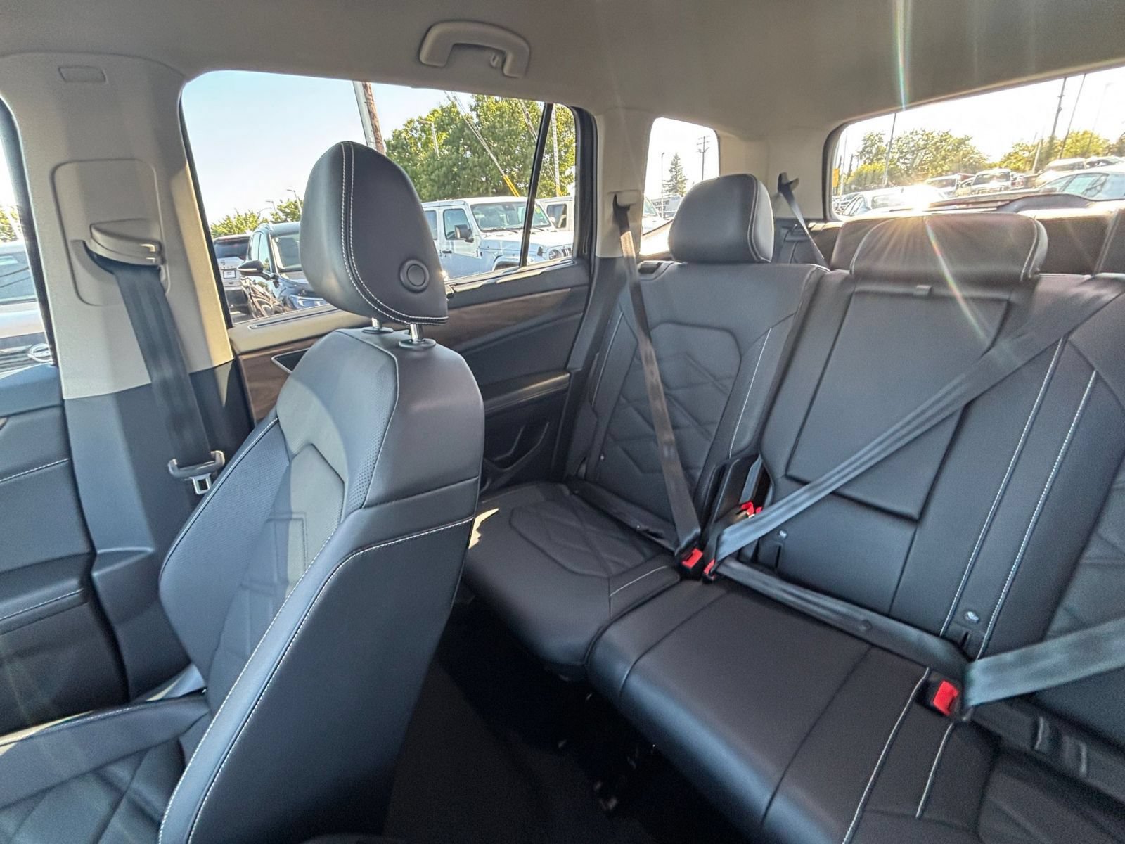 Used 2026 Volkswagen Atlas SE FWD image 42