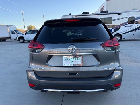 Used 2018 Nissan Rogue SL image 4