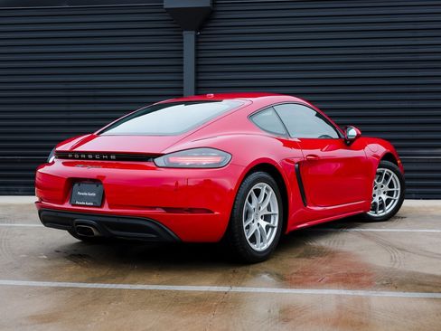 Certified 2022 Porsche 718 Cayman image 7