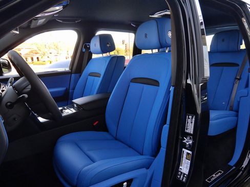 New 2026 Rolls-Royce Cullinan Black Badge image 27