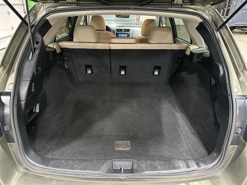 Used 2019 Subaru Outback 3.6R Limited image 25