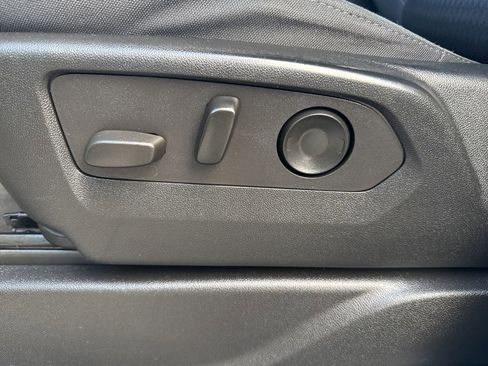 Used 2023 Chevrolet Suburban LS image 10