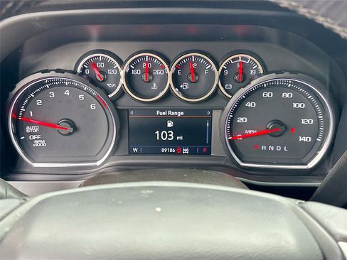 Used 2022 Chevrolet Silverado 1500 LT w/ Safety Package AWD/4WD image 12