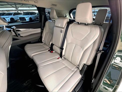 New 2026 INFINITI QX60 Luxe w/ Family Package image 20