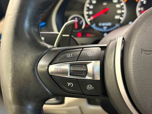 Used 2018 BMW X5 M image 25