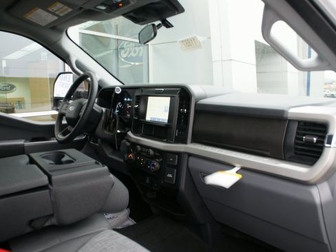New 2026 Ford F350 XLT image 34