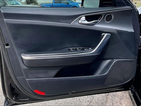 Used 2019 Kia Stinger GT image 17