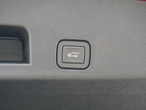 New 2026 Chevrolet Traverse High Country image 10