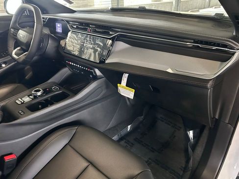 New 2026 Jeep Cherokee Limited AWD/4WD image 18