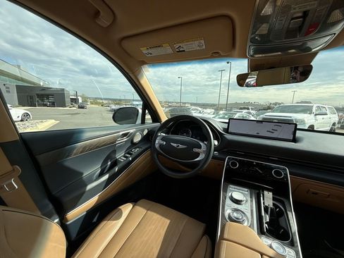 Used 2024 Genesis GV80 3.5T w/ Advanced Package image 15