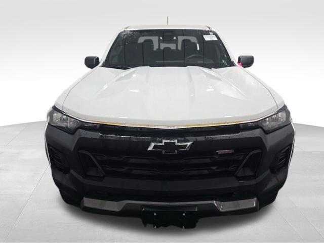 Used 2023 Chevrolet Colorado Trail Boss w/ Advanced Trailering Package AWD/4WD image 2