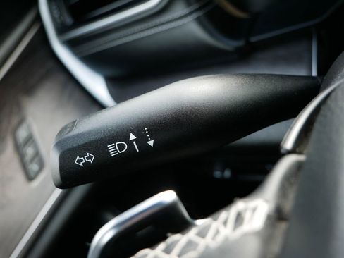 Used 2024 Jeep Grand Cherokee L Limited w/ Luxury Tech Group II image 25