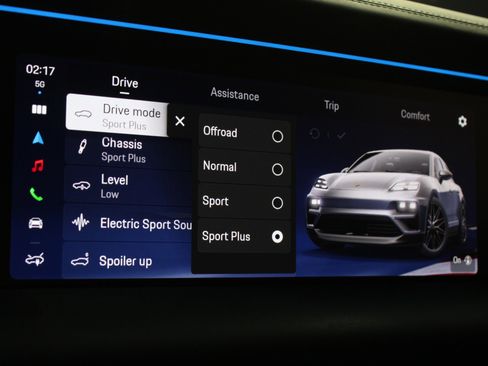 Used 2025 Porsche Macan Turbo Electric AWD/4WD image 76