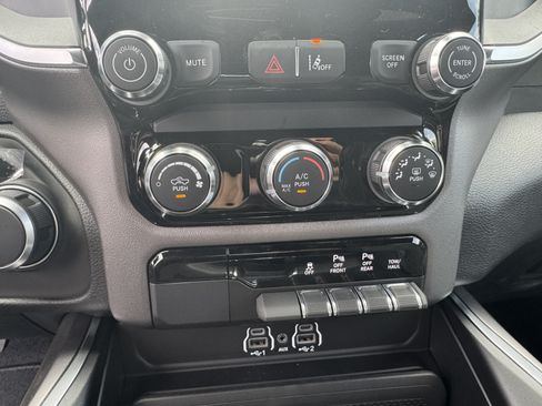 New 2026 RAM 1500 Big Horn AWD/4WD image 28