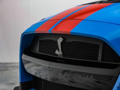 Used 2022 Ford Mustang Shelby GT500 w/ Technology Package RWD image 31