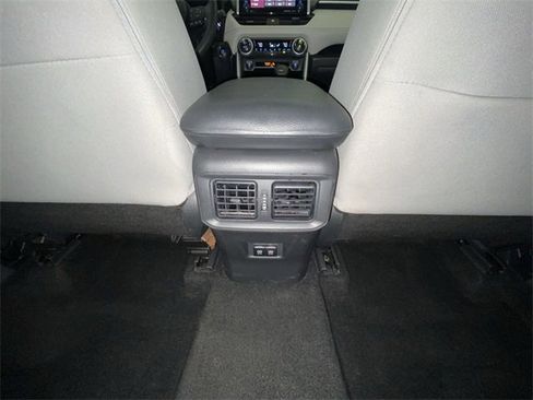 Used 2020 Toyota RAV4 XLE w/ Convenience Package image 29