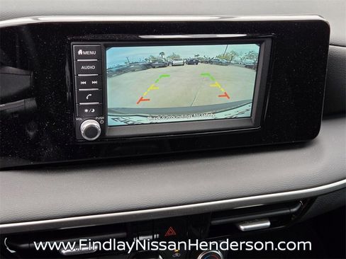 New 2025 Nissan Kicks S image 12