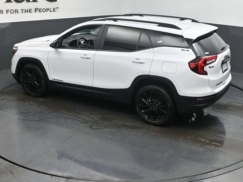 Used 2023 GMC Terrain SLE w/ Driver Convenience Package FWD image 42