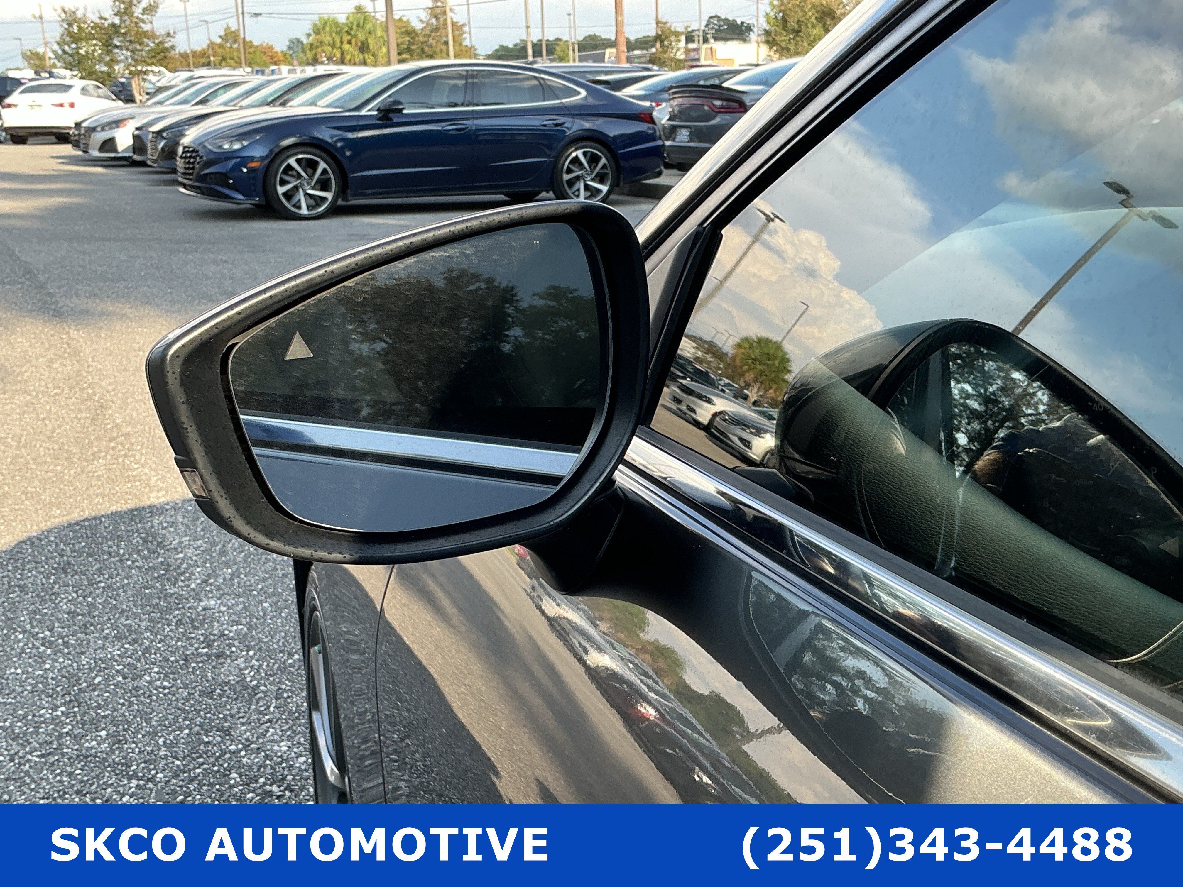 Used 2020 MAZDA MAZDA3 Hatchback FWD image 10
