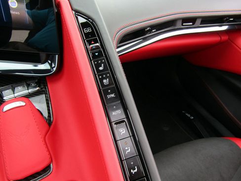 Used 2024 Chevrolet Corvette Z06 image 17