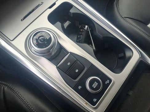 Certified 2024 Ford Explorer XLT w/ Equipment Group 202A AWD/4WD image 26