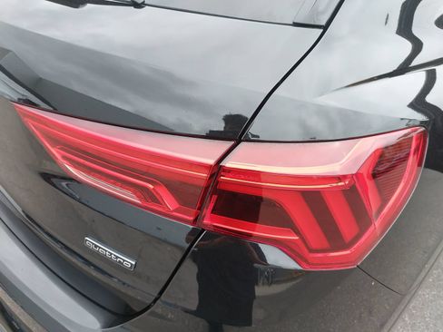 Certified 2025 Audi Q3 2.0T Premium w/ Convenience Package AWD/4WD image 39
