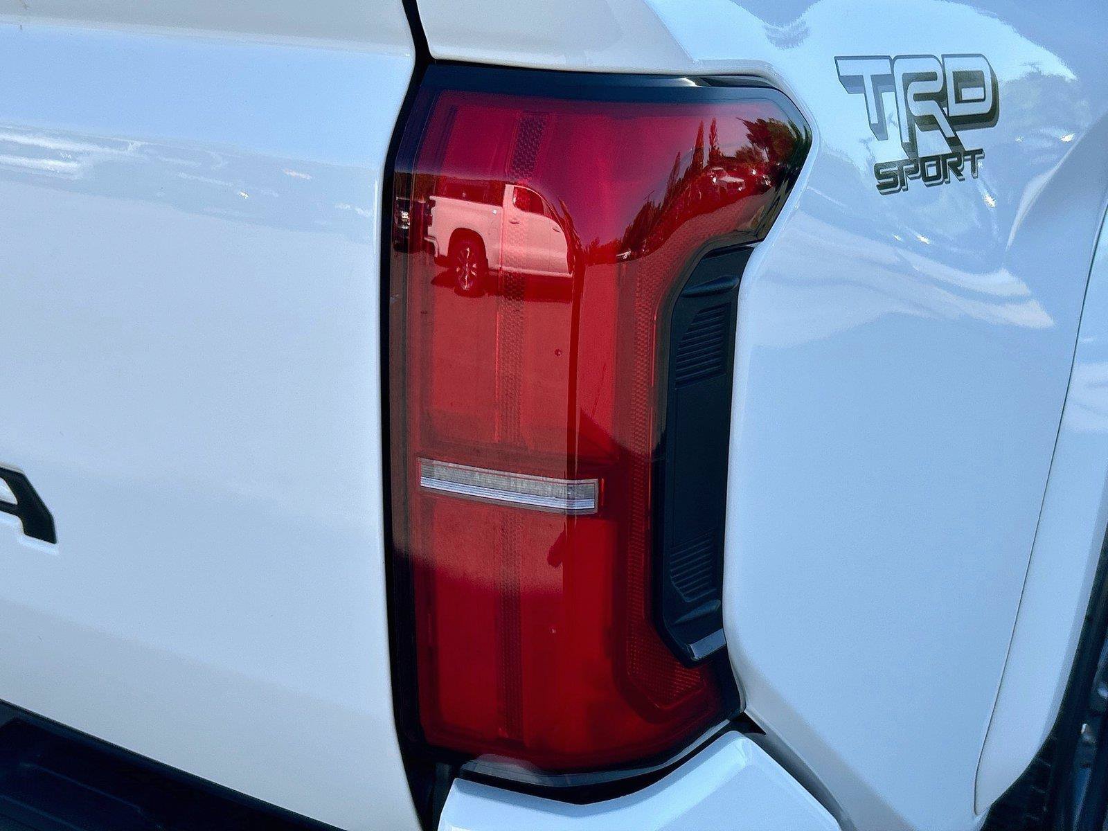 Used 2024 Toyota Tacoma TRD Sport AWD/4WD image 12
