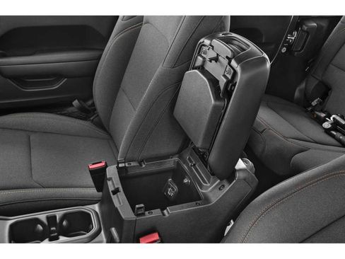 Used 2025 Jeep Wrangler Unlimited Sport AWD/4WD image 18