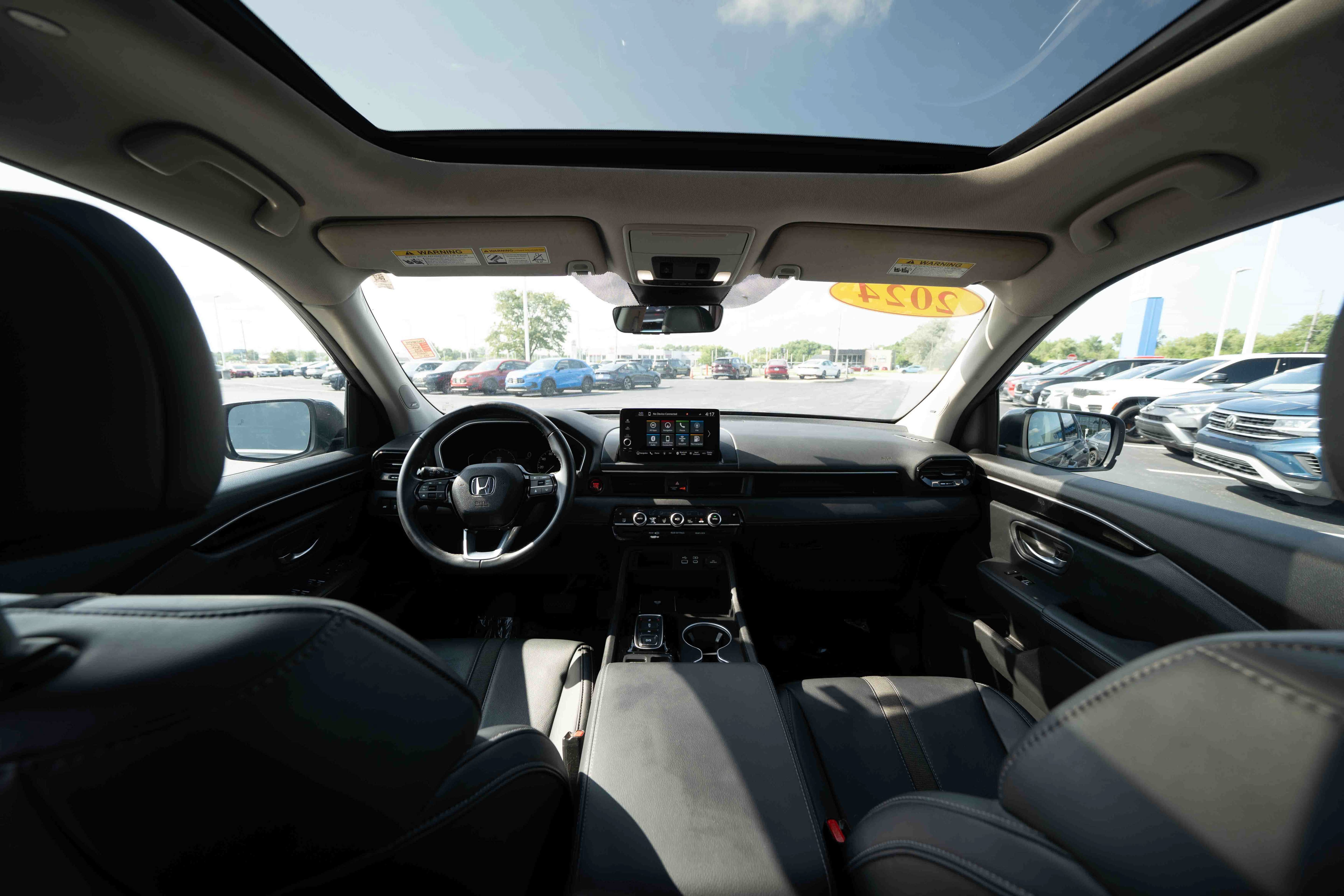 Used 2024 Honda Pilot Touring image 19