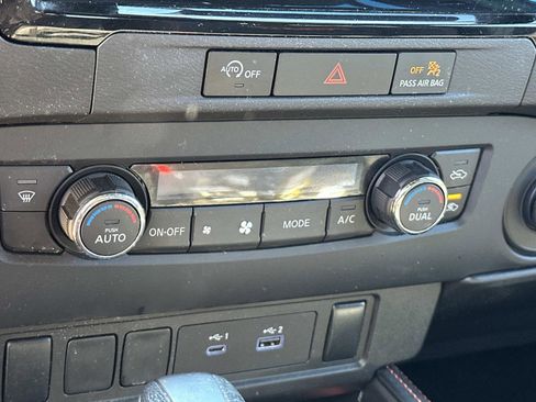 Used 2024 Nissan Frontier PRO-4X w/ Off-Road Protection Package image 16