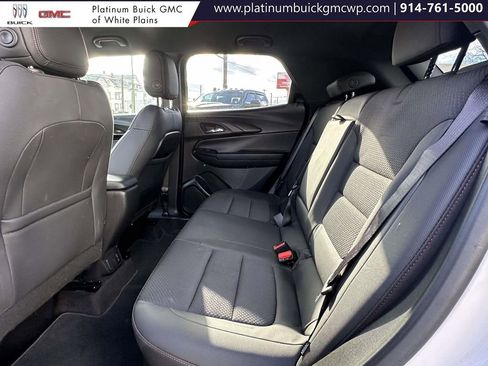 Used 2023 Chevrolet TrailBlazer RS w/ Convenience Package image 16