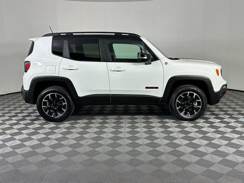 Used 2023 Jeep Renegade Trailhawk image 19