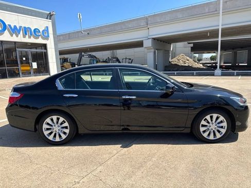 Used 2015 Honda Accord EX-L image 2