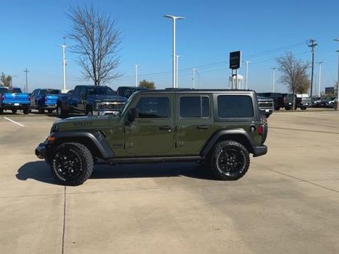 Used 2023 Jeep Wrangler Willys image 6