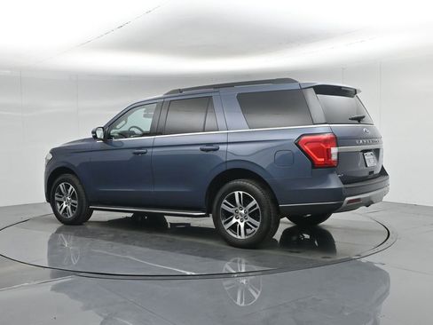 Used 2023 Ford Expedition XLT image 6