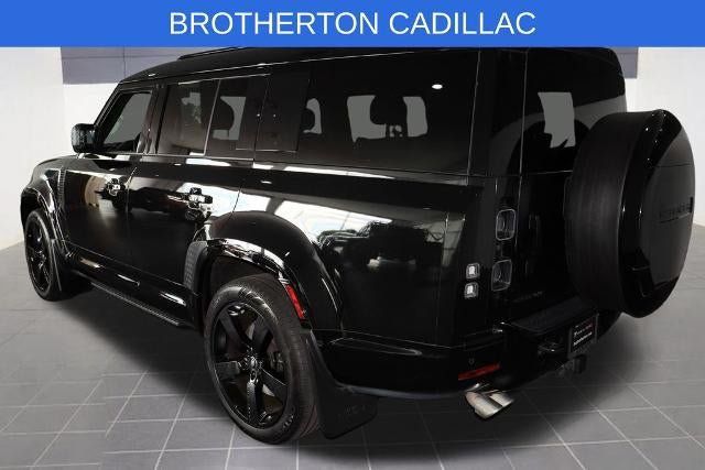 Used 2025 Land Rover Defender 130 V8 AWD/4WD image 3