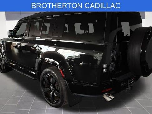 Used 2025 Land Rover Defender 130 V8 AWD/4WD image 3