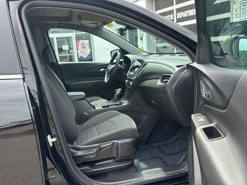 Used 2023 Chevrolet Equinox LT FWD image 14