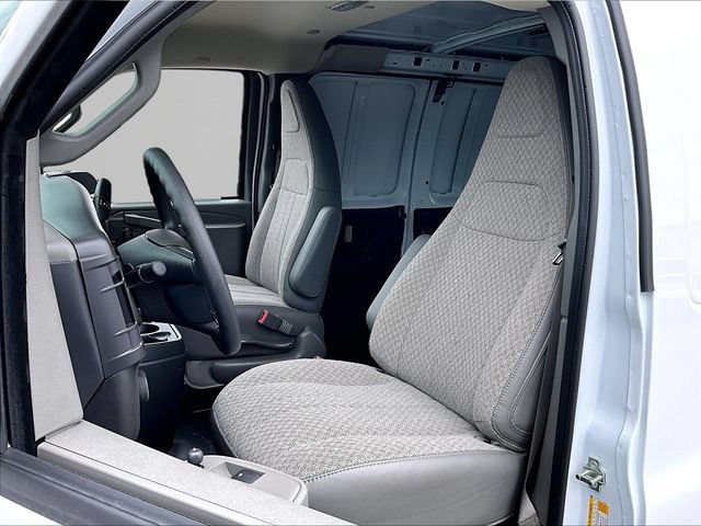 New 2026 Chevrolet Express 2500 w/ Driver Convenience Package RWD image 10