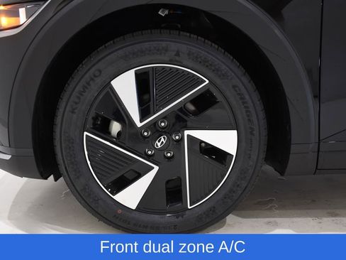 New 2025 Hyundai Ioniq 5 SEL image 7
