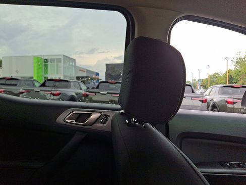 Used 2019 Ford Ranger XLT w/ Equipment Group 301A Mid image 13