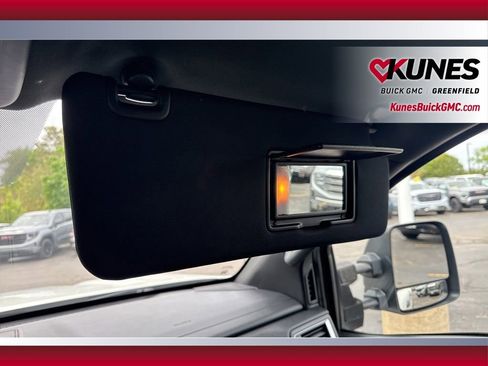 Used 2018 Nissan Titan XD AWD/4WD image 32