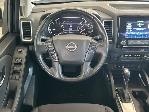 Certified 2022 Nissan Frontier SV image 14