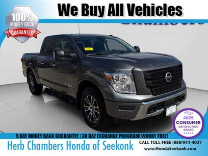 Used 2021 Nissan Titan SV w/ SV Convenience Package