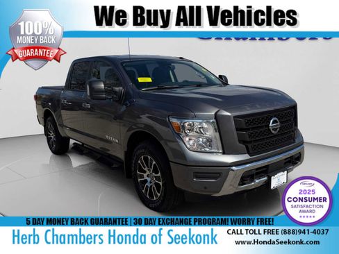 Used 2021 Nissan Titan SV w/ SV Convenience Package AWD/4WD image 1