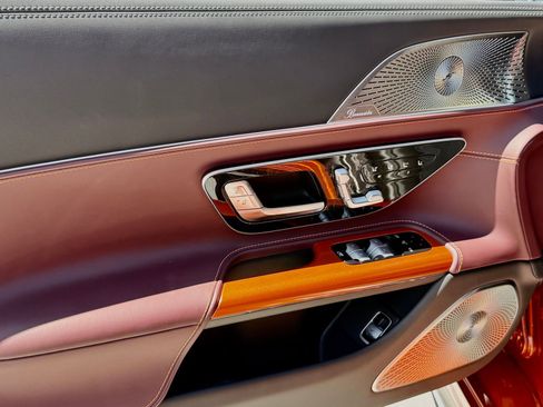 New 2024 Mercedes-Benz SL 63 AMG 4MATIC image 15