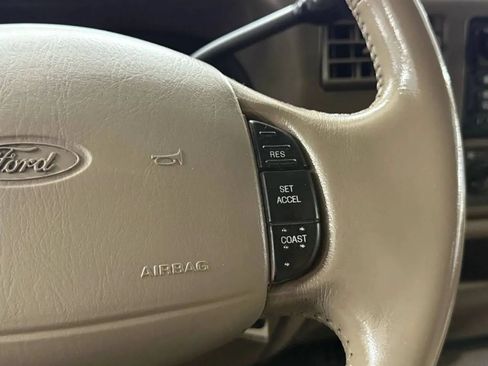 Used 2000 Ford F250 4x4 SuperCab Super Duty image 24